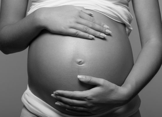 Pregnancy care by best gynecologist in Kanpur